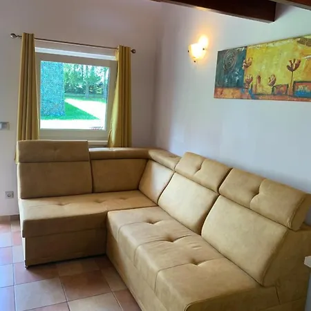 بيت للعطل Relax Resort